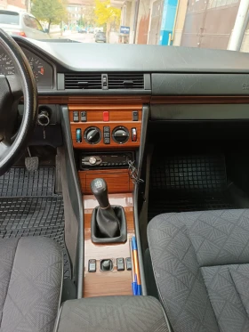 Mercedes-Benz E 200 - 3000 € / 5867.49 лв. - 21004047 11