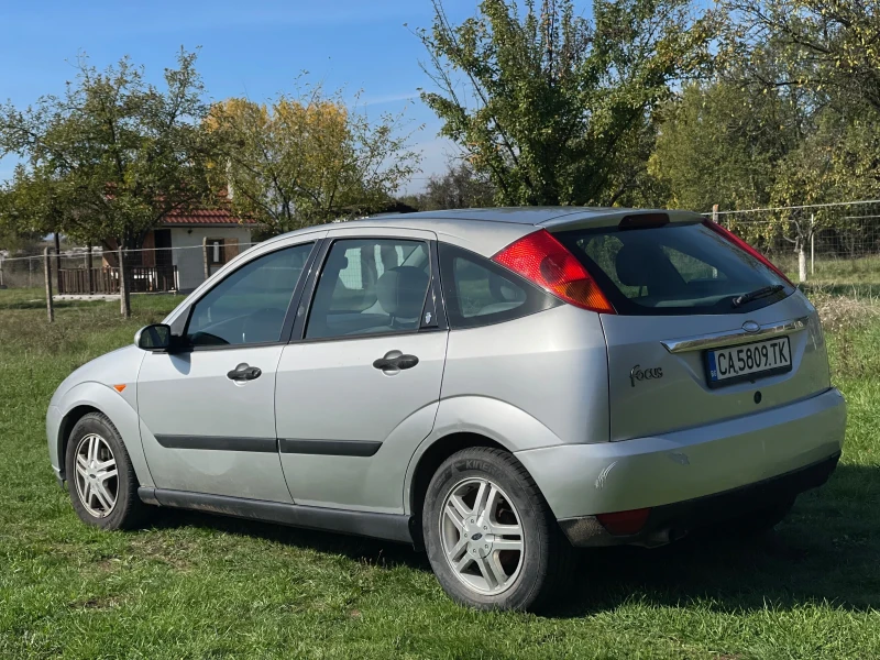 Ford Focus 1.6 Газ/Бензин, снимка 7 - Автомобили и джипове - 47611844