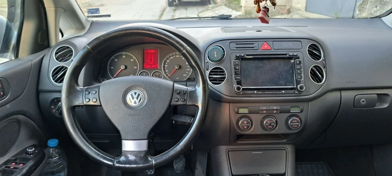 VW Golf Plus, снимка 5 - Автомобили и джипове - 47990796