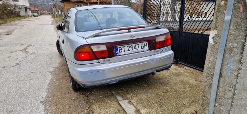 Mazda 323, снимка 3 - Автомобили и джипове - 48068755