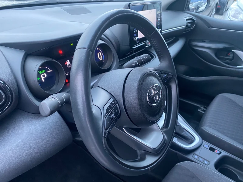 Toyota Yaris 1.5HYBRIDE 2021G Evro6B 26000km AUTO FuLL, снимка 9 - Автомобили и джипове - 48198901