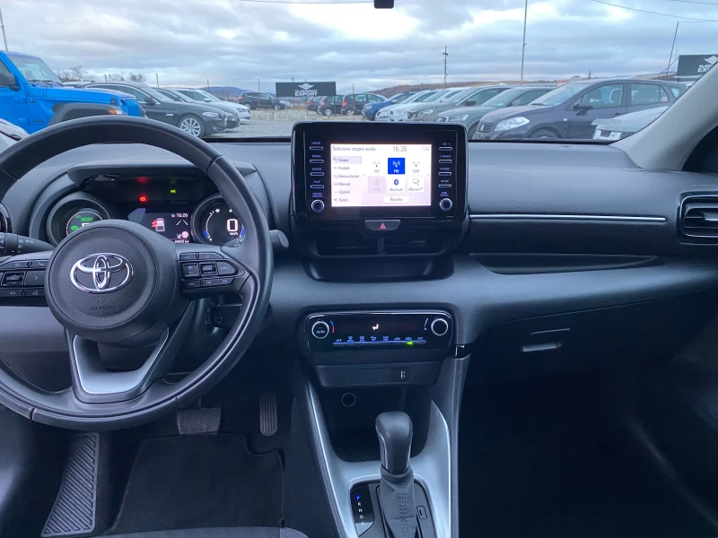 Toyota Yaris 1.5HYBRIDE 2021G Evro6B 26000km AUTO FuLL, снимка 12 - Автомобили и джипове - 48198901