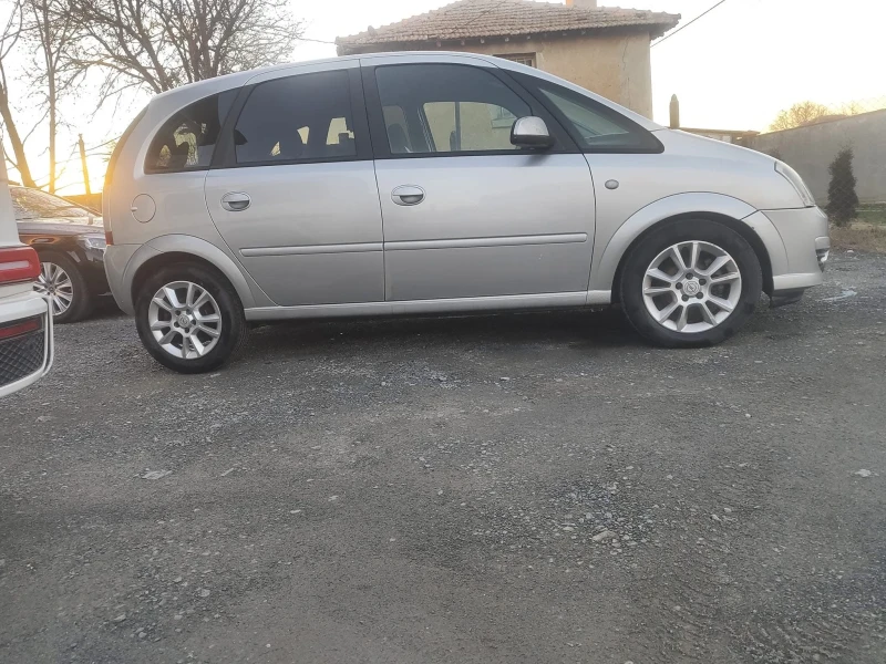 Opel Meriva, снимка 9 - Автомобили и джипове - 48440409