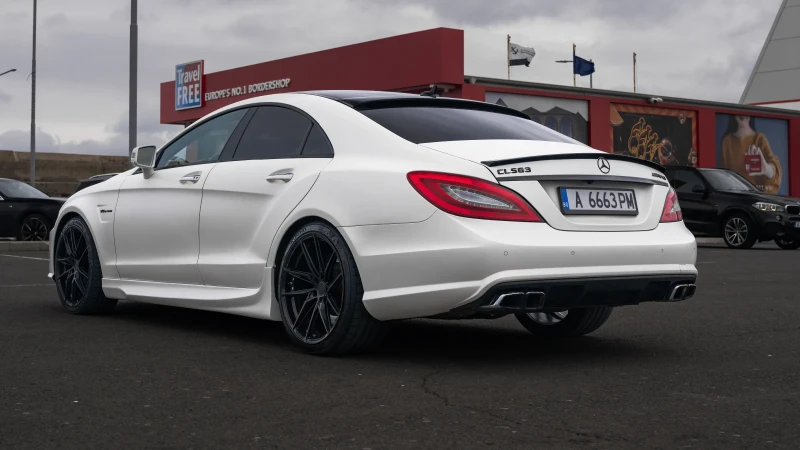 Mercedes-Benz CLS 63 AMG, снимка 4 - Автомобили и джипове - 48504163