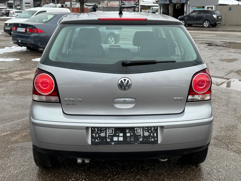 VW Polo, снимка 6 - Автомобили и джипове - 48676026