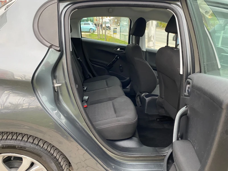 Peugeot 208 1.6HDi/EURO.6B, снимка 13 - Автомобили и джипове - 52453736