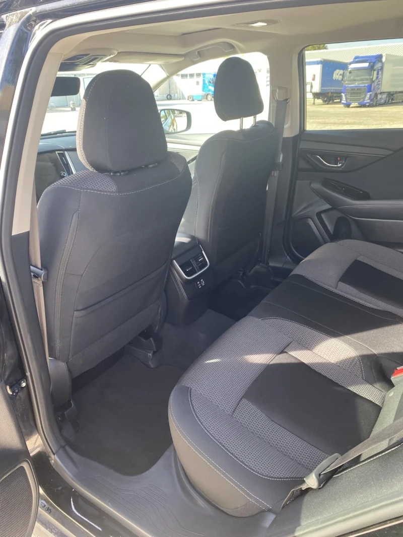 Subaru Outback, снимка 4 - Автомобили и джипове - 52528532