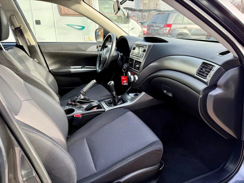 Subaru Impreza 2.0R AWD, снимка 13 - Автомобили и джипове - 52735741