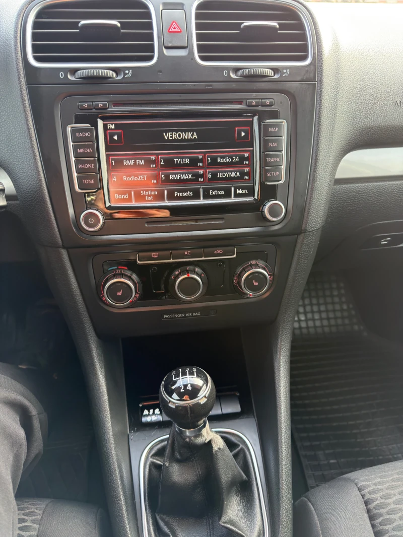 VW Golf 2.0TDI, снимка 10 - Автомобили и джипове - 53063702