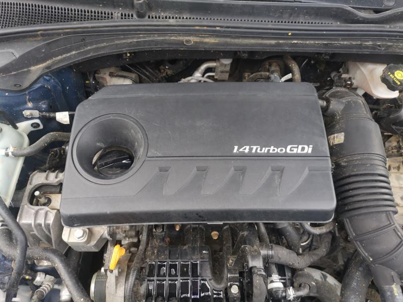 Hyundai I30 1.4turbo GDi, снимка 5 - Автомобили и джипове - 35670299