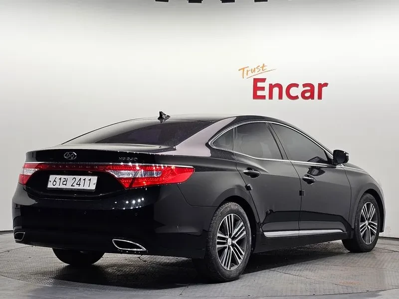Hyundai Grandeur 2.4, снимка 2 - Автомобили и джипове - 54625793