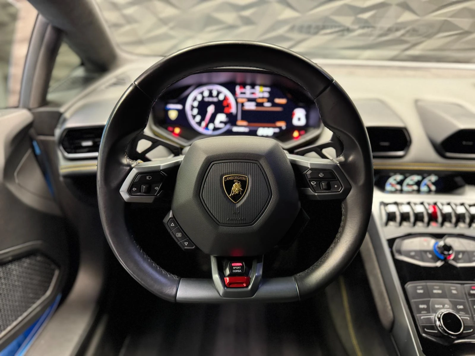 Lamborghini Huracan LP 580* Camera* Lift* Alcantara* Baby Blue - изображение 6