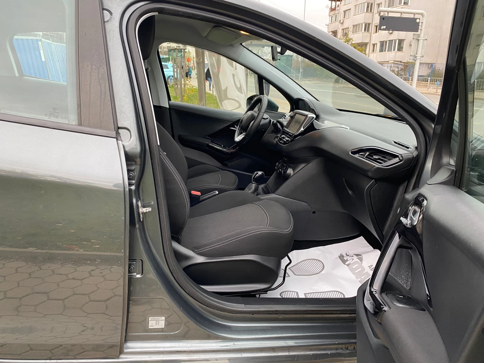 Peugeot 208 1.6HDi/EURO.6B | Mobile.bg   12