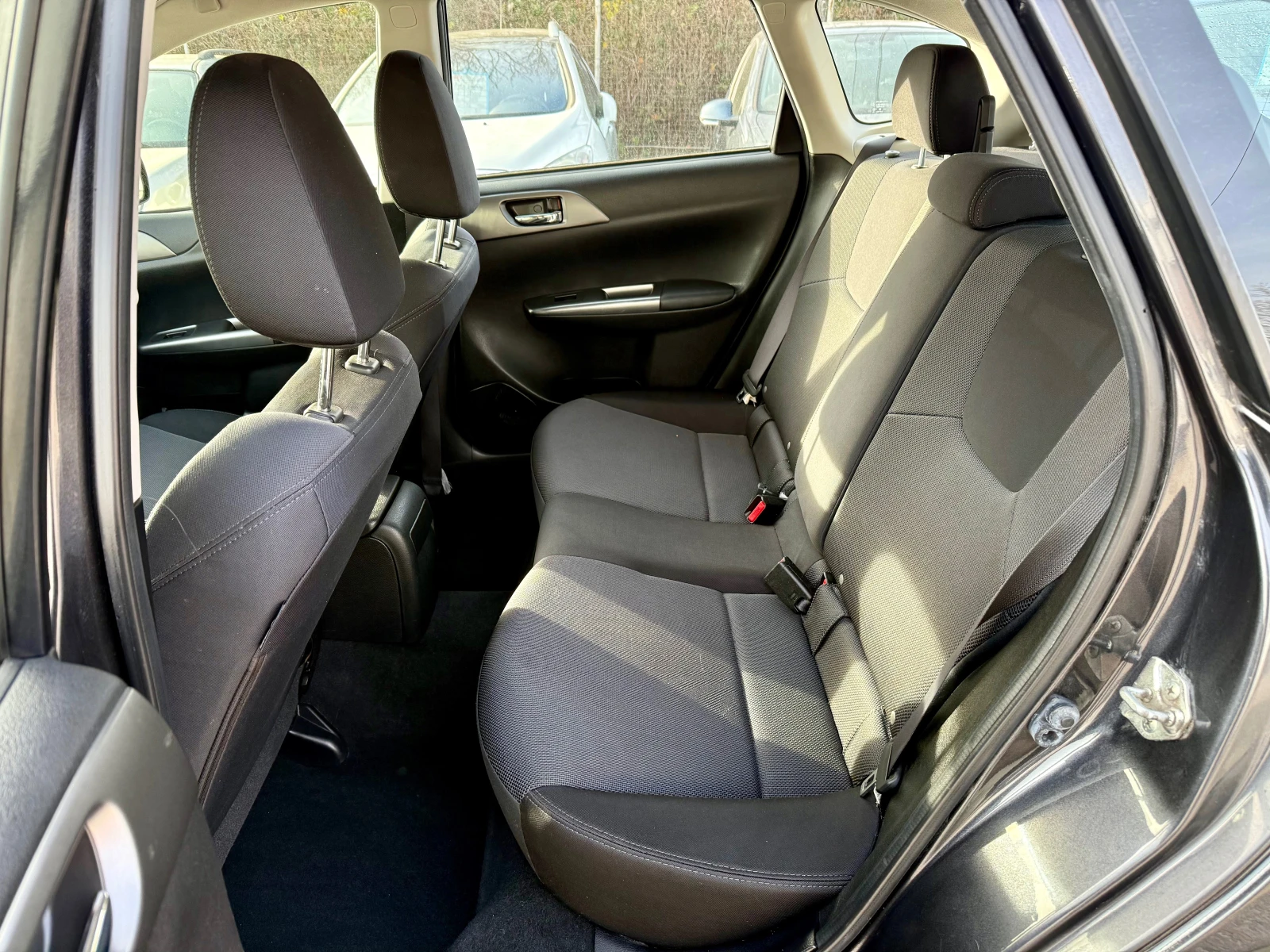 Subaru Impreza 2.0R AWD | Mobile.bg � ����������� 14