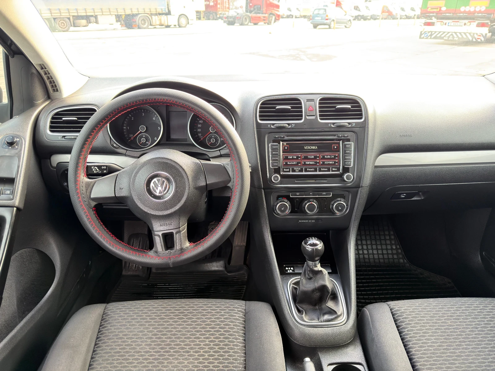 VW Golf 2.0TDI - изображение 8