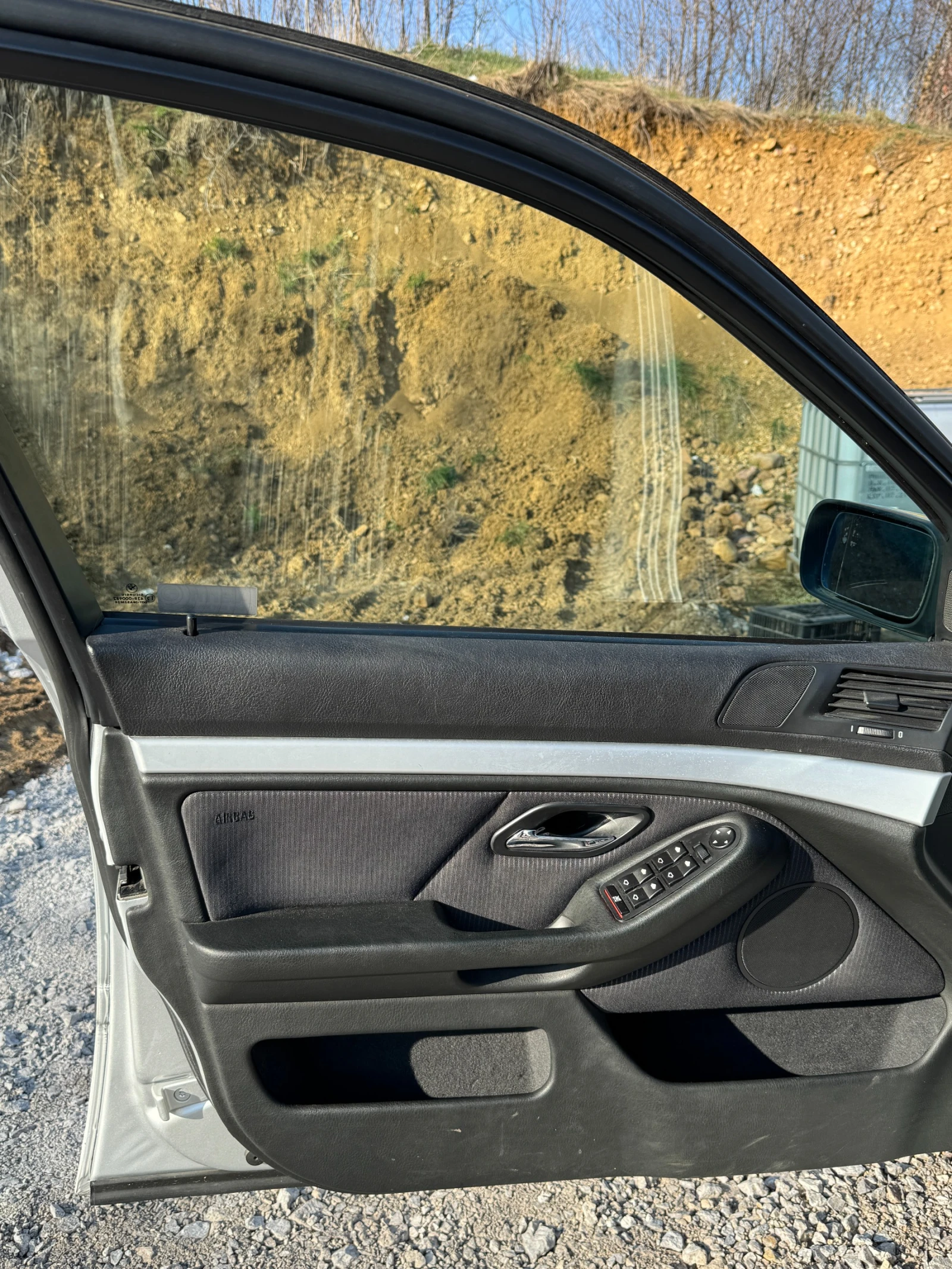 BMW 525, снимка 8 - Автомобили и джипове - 53849331