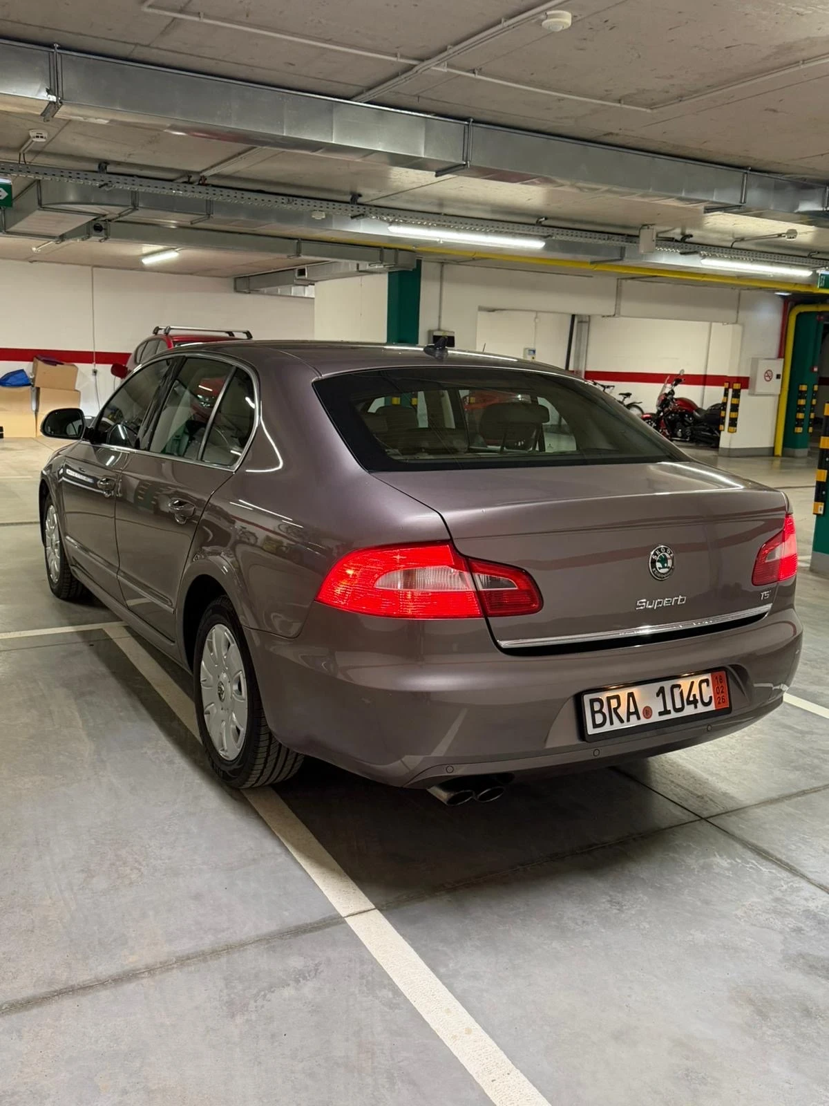 Skoda Superb, снимка 5 - Автомобили и джипове - 54039931