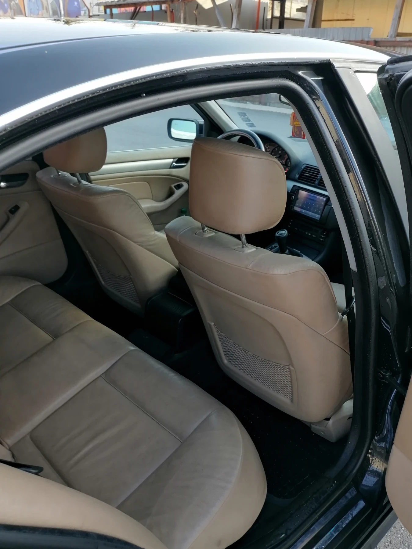 BMW 330, снимка 8 - Автомобили и джипове - 54311997