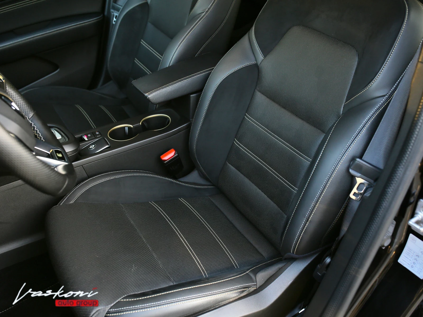 Renault Arkana E-TECH RS Line Esprit Alpine Гаранция, снимка 10 - Автомобили и джипове - 54328309