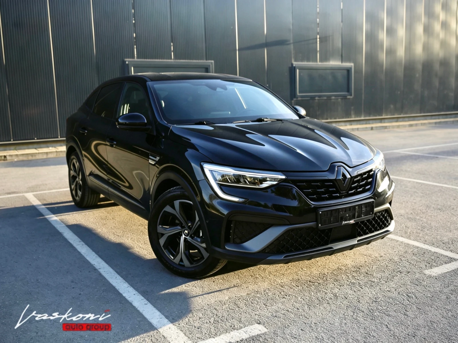 Renault Arkana E-TECH RS Line Esprit Alpine Гаранция, снимка 2 - Автомобили и джипове - 54328309