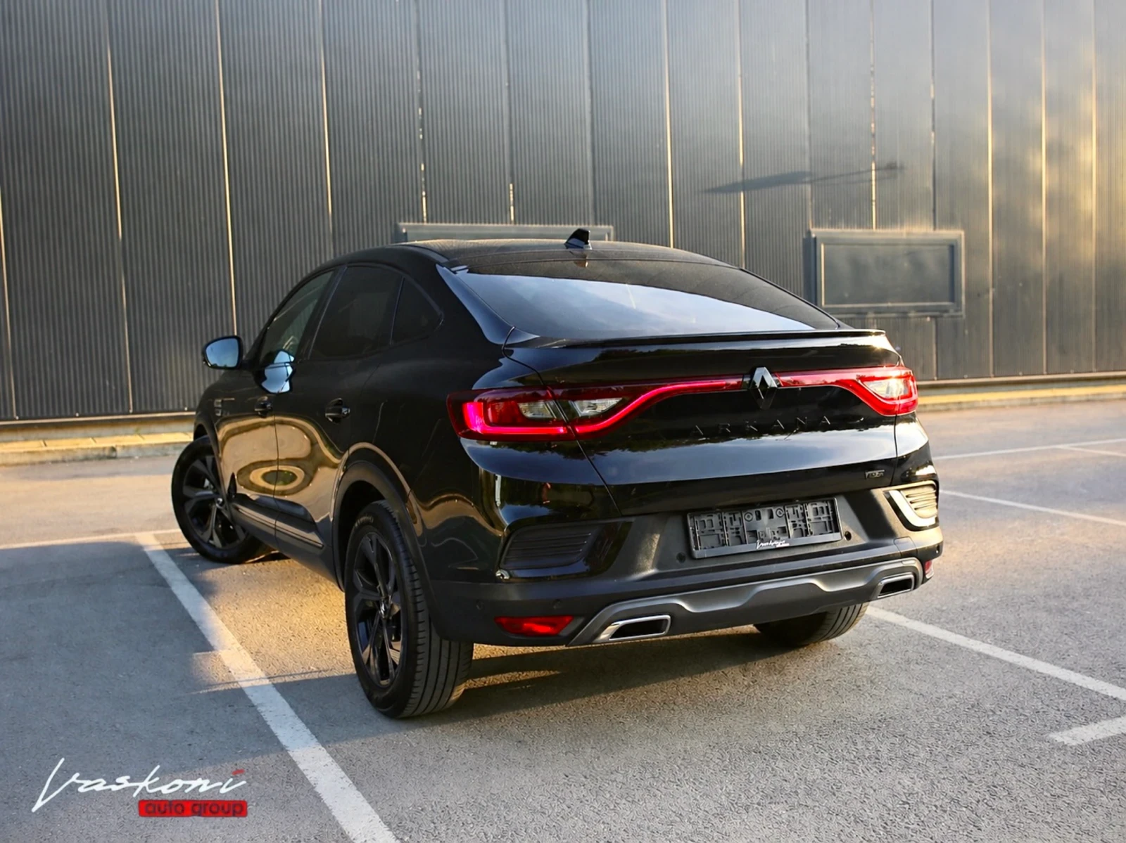 Renault Arkana E-TECH RS Line Esprit Alpine Гаранция, снимка 3 - Автомобили и джипове - 54328309