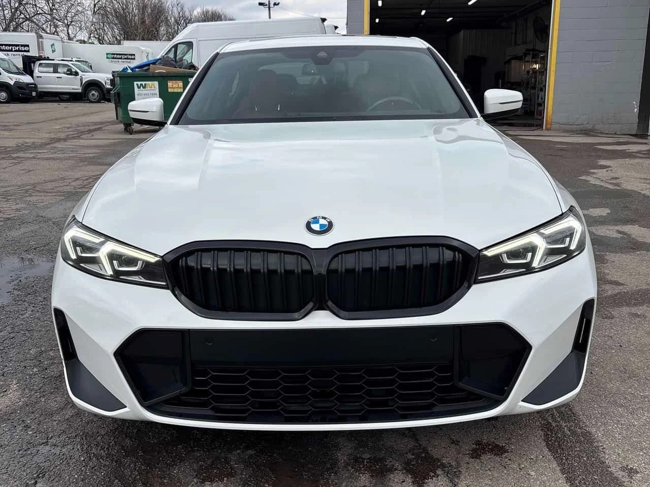 BMW 330 i xDrive| М ПАКЕТ| ПАНОРАМА| ПОДГРЕВИ| 2 КЛЮЧА| , снимка 5 - Автомобили и джипове - 54955634