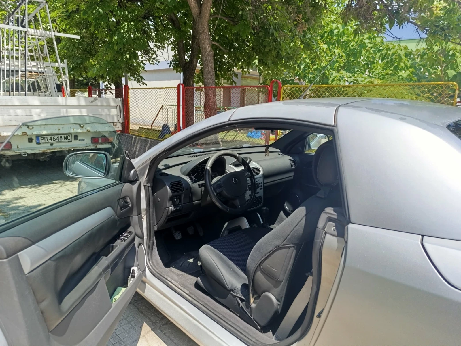 Opel Tigra, снимка 6 - Автомобили и джипове - 55192359