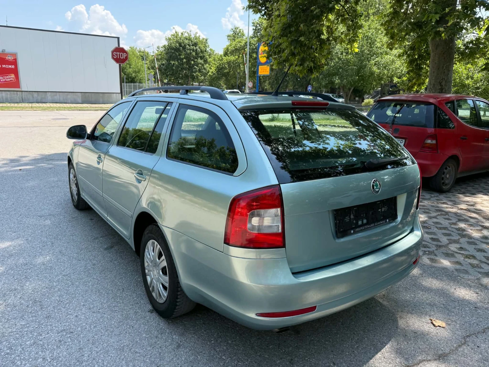Skoda Octavia 1.6 TDi, снимка 7 - Автомобили и джипове - 55408048