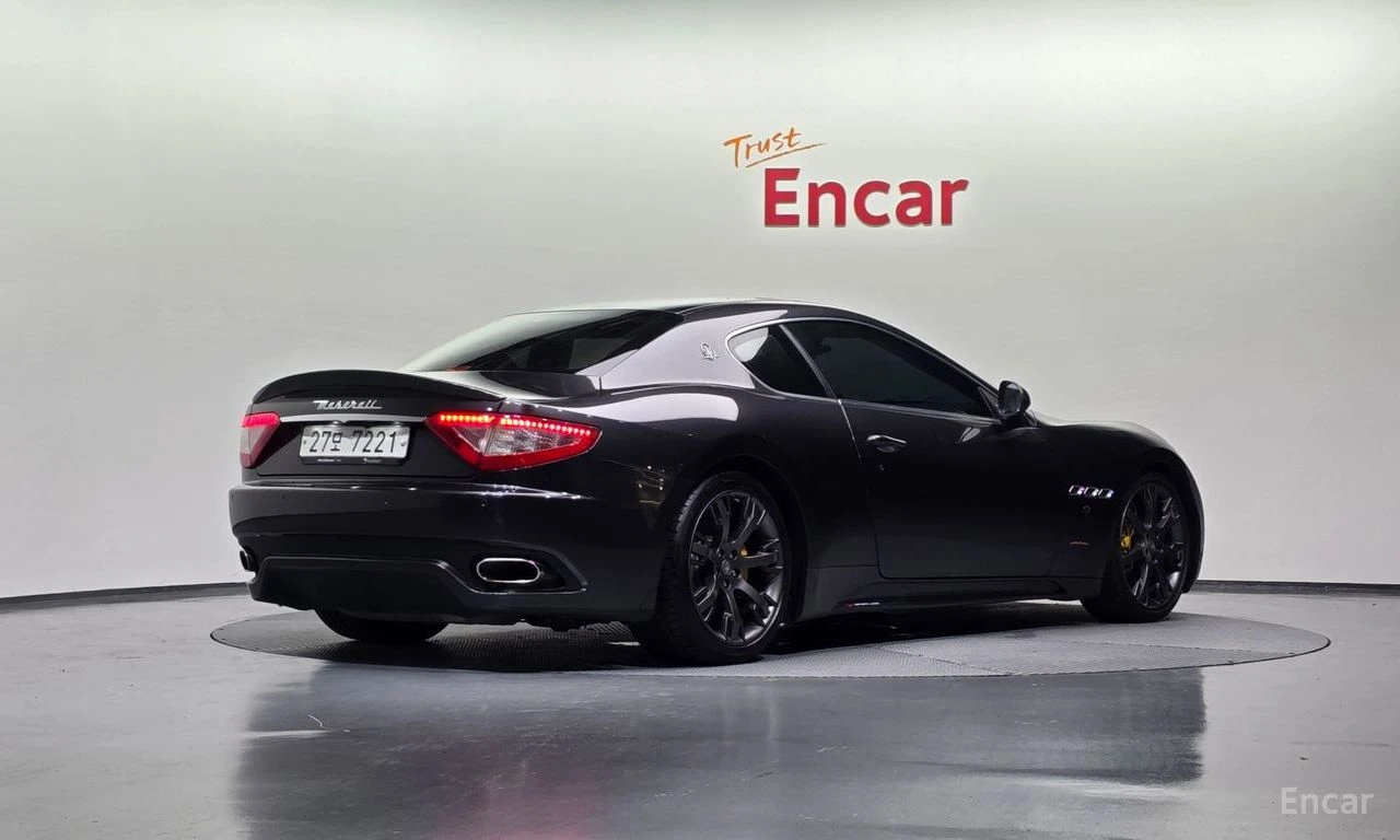 Maserati GranTurismo S* 4.7, снимка 2 - Автомобили и джипове - 55449594