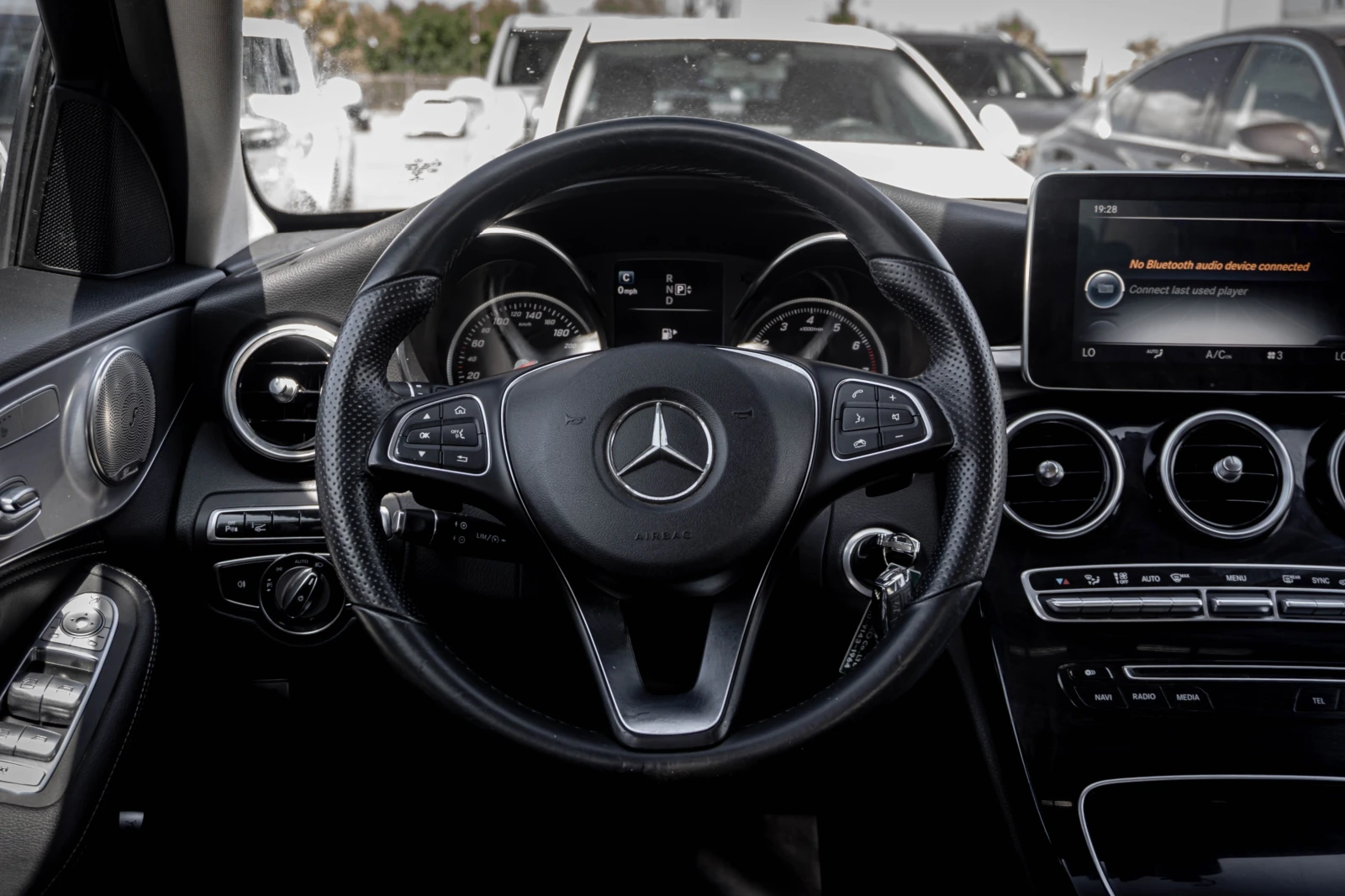 Mercedes-Benz C 200 AVANTGARDE-124, 225 КМ-КАТО НОВА!, снимка 9 - Автомобили и джипове - 55644606