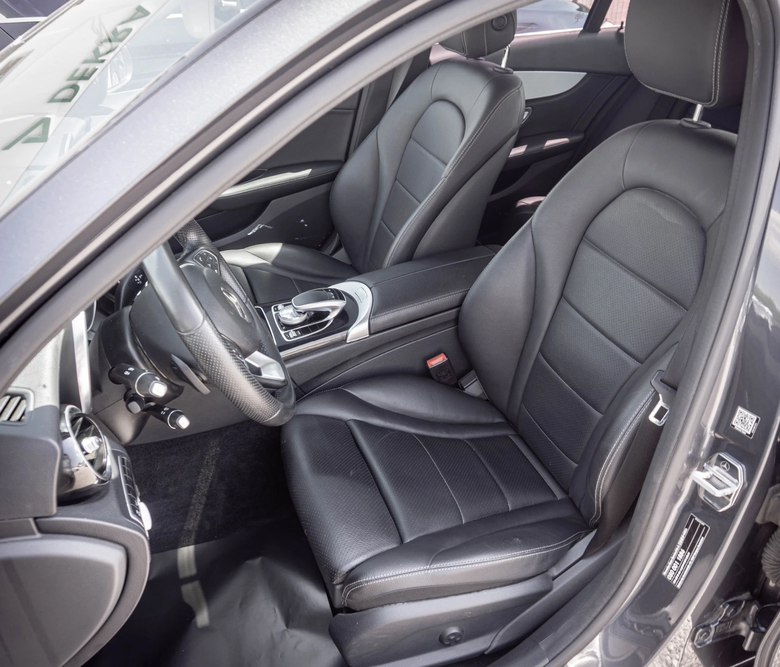 Mercedes-Benz C 200 AVANTGARDE-124, 225 КМ-КАТО НОВА!, снимка 10 - Автомобили и джипове - 55644606