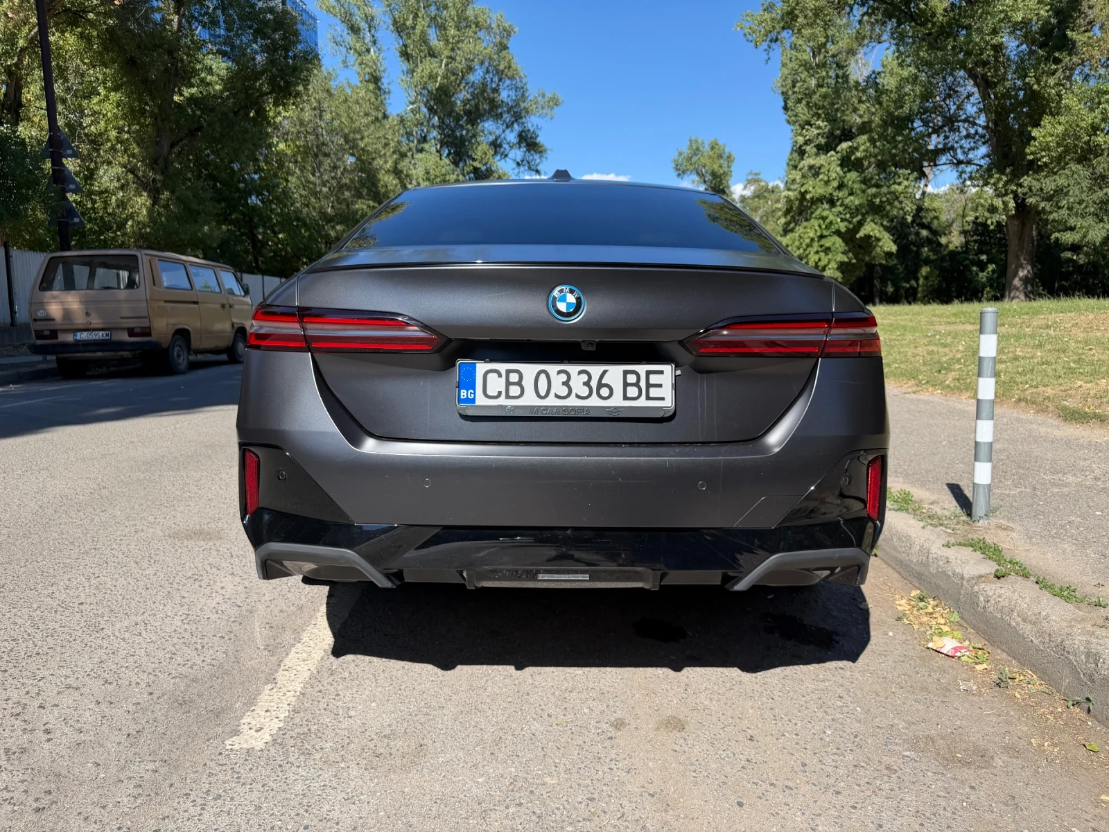 BMW 550 550 E/xDrive/M Sport/, снимка 8 - Автомобили и джипове - 55725860