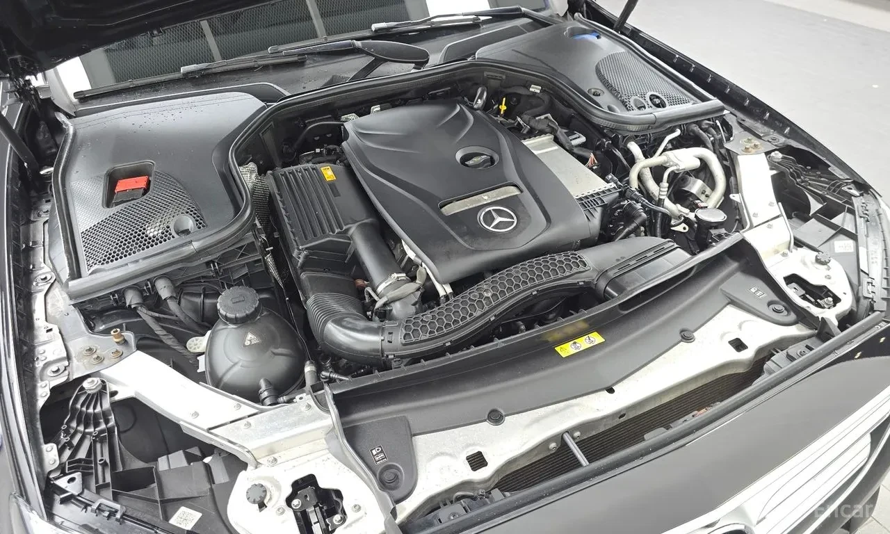 Mercedes-Benz E 300 4MATIC / 360 / HUD / ШИБИДАХ / ЛИЗИНГ /, снимка 6 - Автомобили и джипове - 55778678