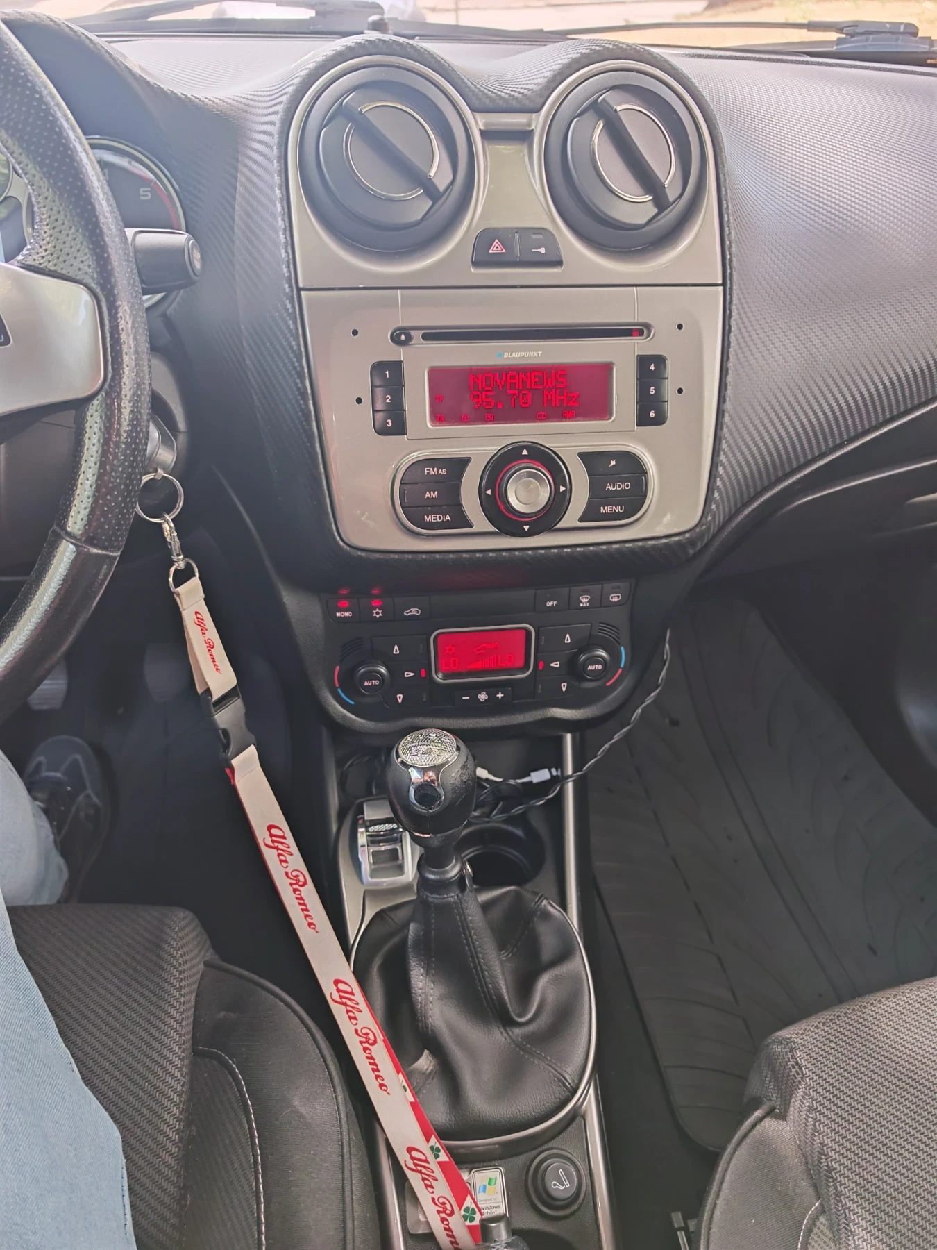 Alfa Romeo MiTo 1.6 jtd, снимка 10 - Автомобили и джипове - 55867744