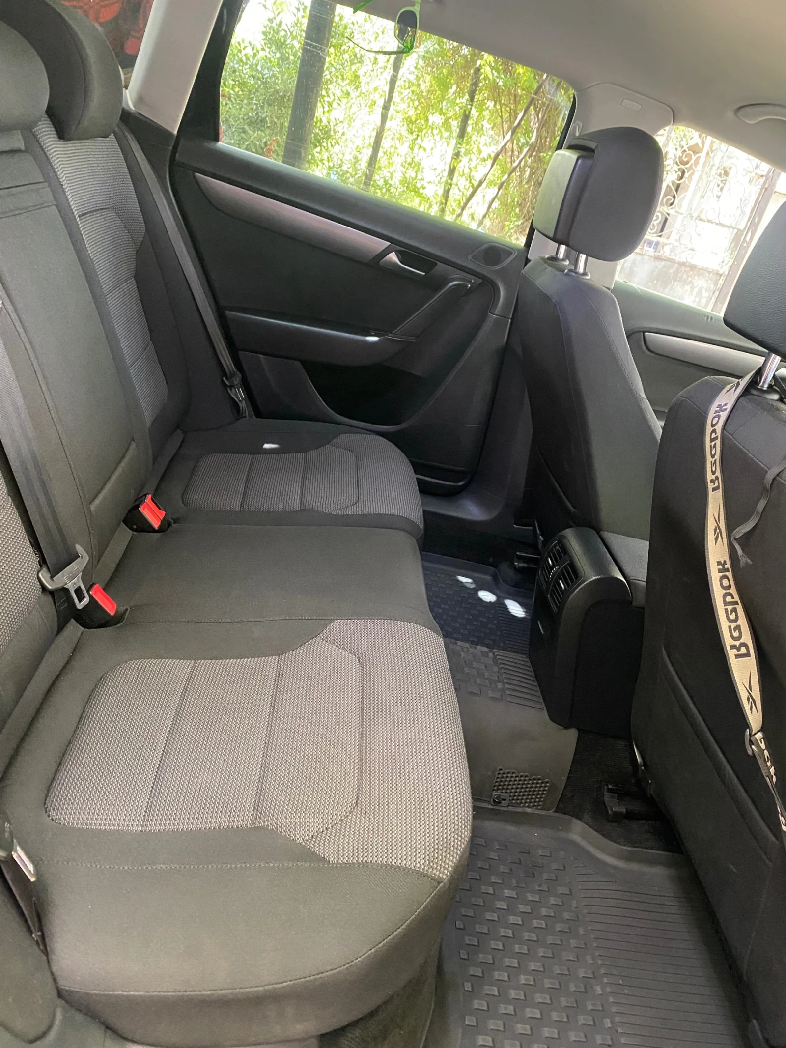 VW Passat 1.8 TSI, снимка 11 - Автомобили и джипове - 56059144