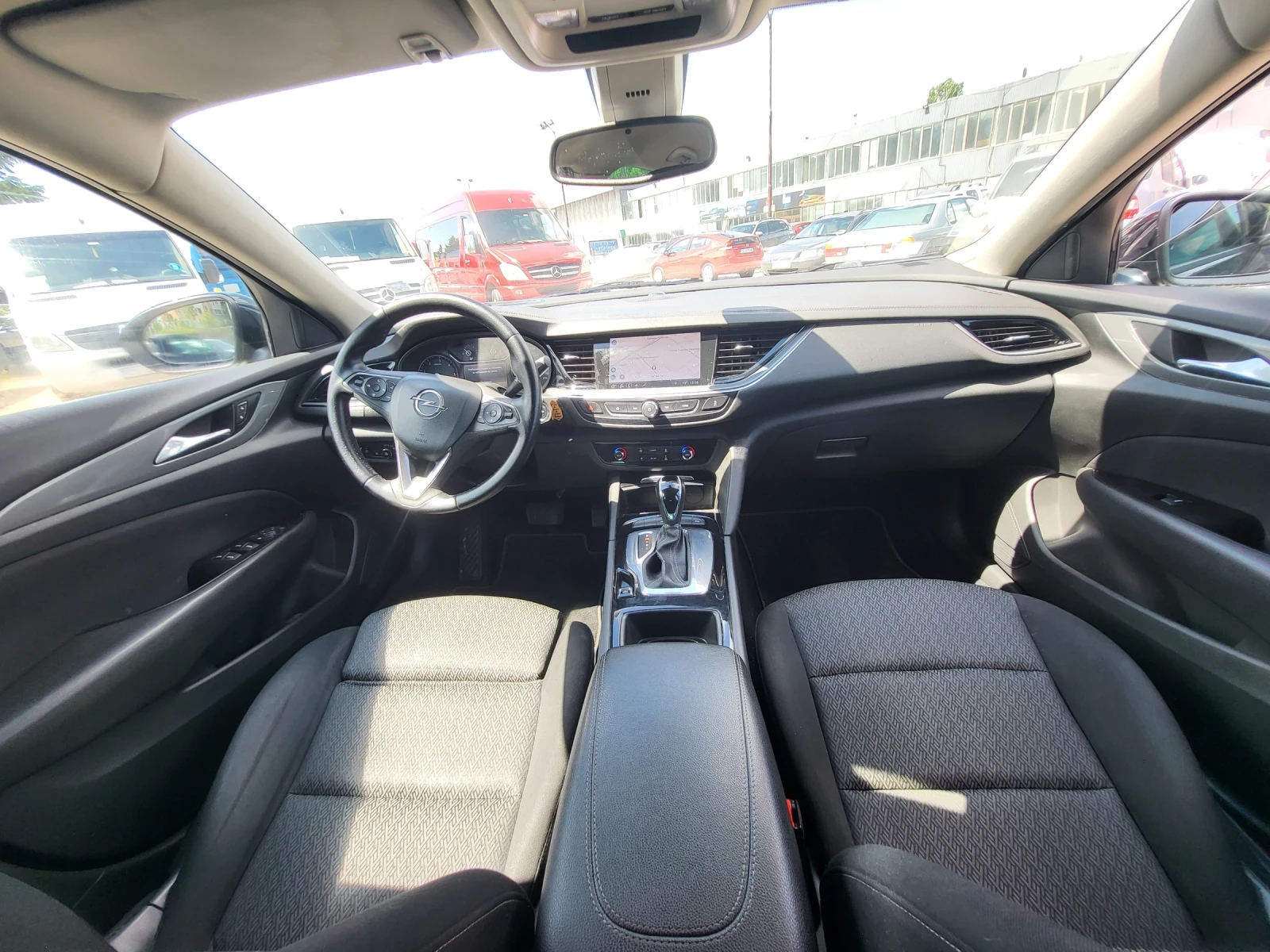 Opel Insignia GRAND SPORT, снимка 6 - Автомобили и джипове - 56140639
