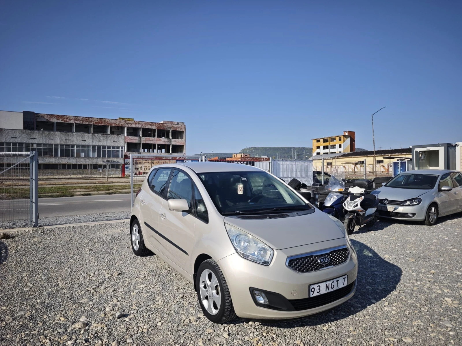 Kia Venga 1.6CRDI 115HP, снимка 3 - Автомобили и джипове - 56149628