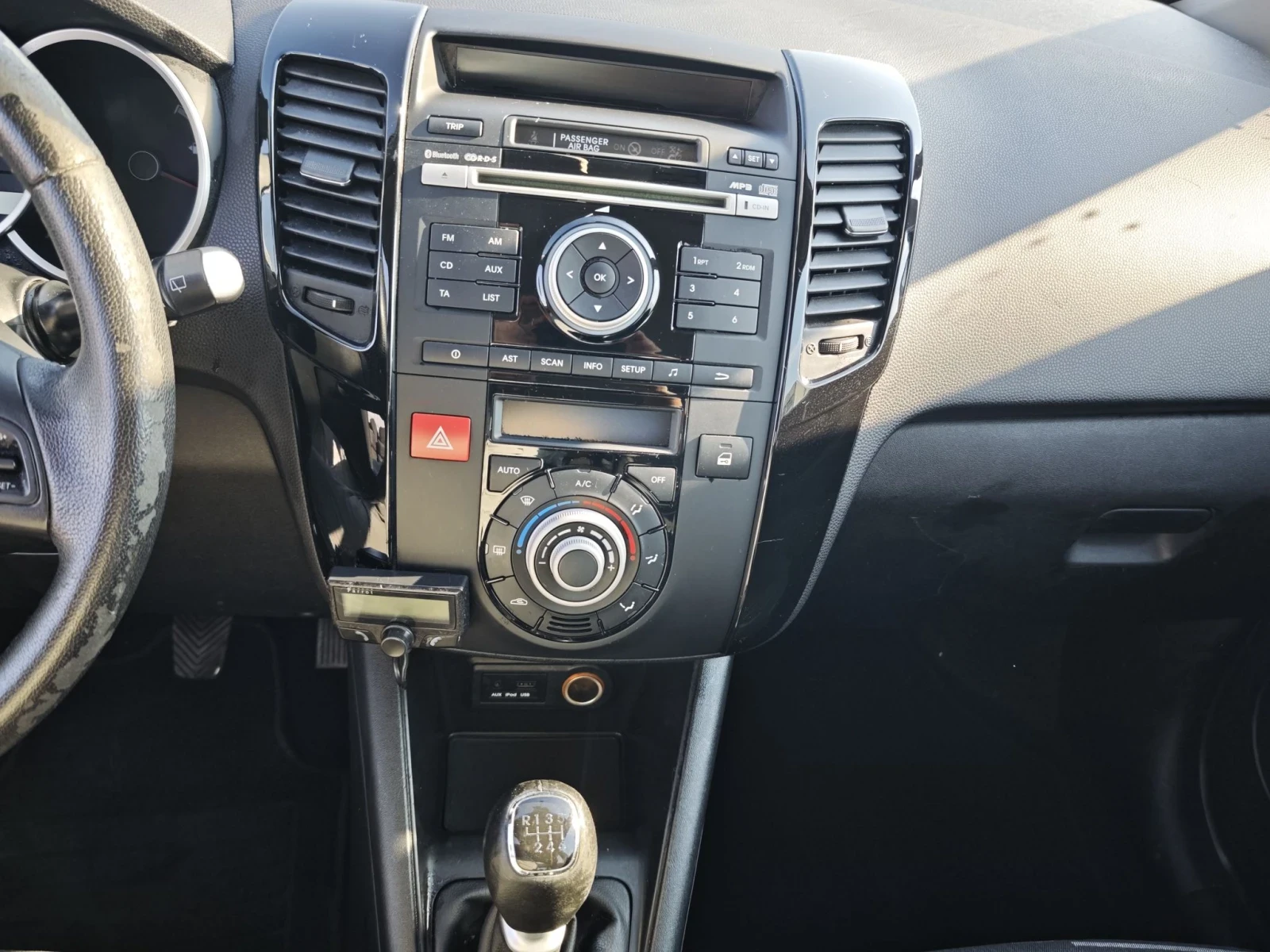 Kia Venga 1.6CRDI 115HP, снимка 12 - Автомобили и джипове - 56149628