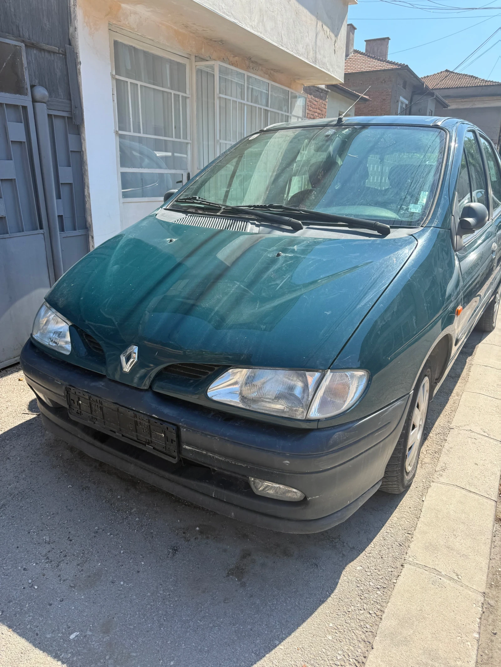 Renault Scenic, снимка 3 - Автомобили и джипове - 56273847