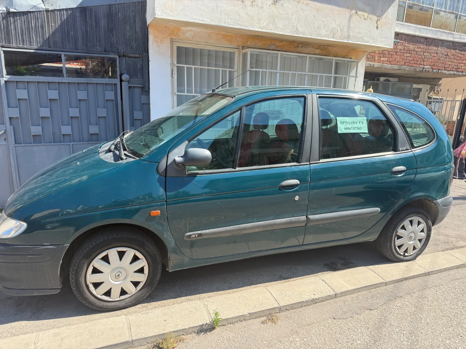 Renault Scenic, снимка 2 - Автомобили и джипове - 56273847