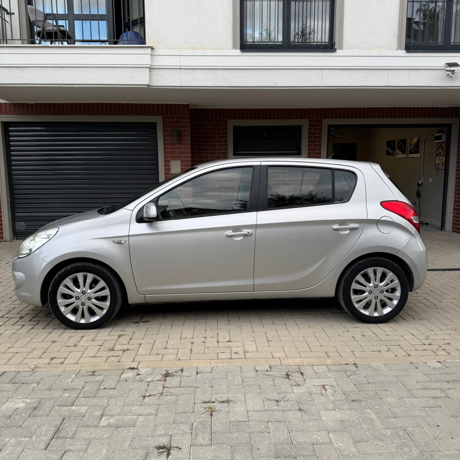 Hyundai I20 CRDi, снимка 2 - Автомобили и джипове - 56318901