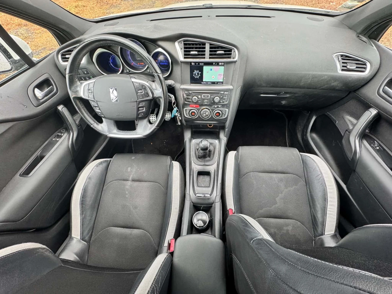 Citroen DS4 1.6 HDI chic, снимка 8 - Автомобили и джипове - 56662600