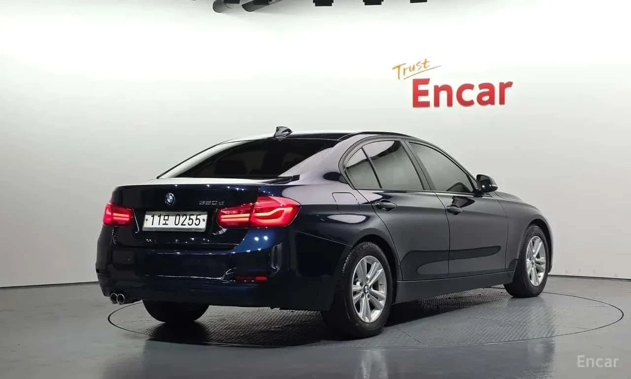 BMW 320, снимка 2 - Автомобили и джипове - 56740448