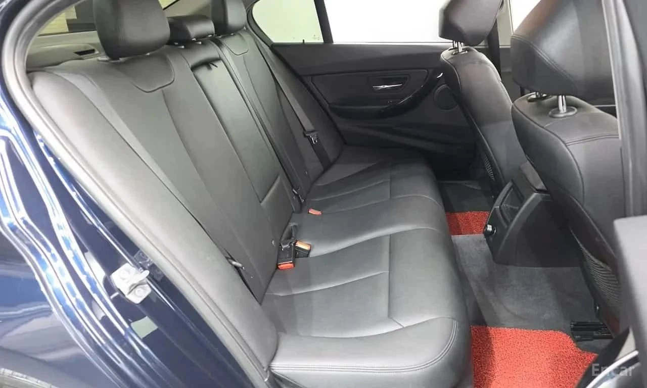 BMW 320, снимка 12 - Автомобили и джипове - 56740448