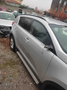 Kia Sportage 2.0 на части, снимка 4