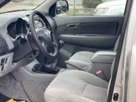 Toyota Hilux 2.5D4-D 4x4, снимка 12