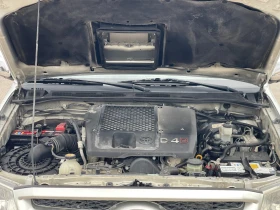 Toyota Hilux 2.5D4-D 4x4, снимка 15