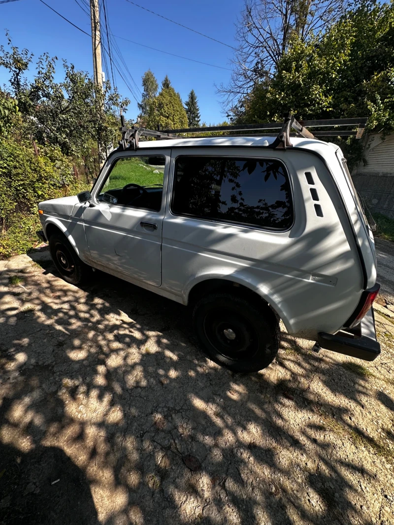 Lada Niva 1.7.i, снимка 2 - Автомобили и джипове - 47331982