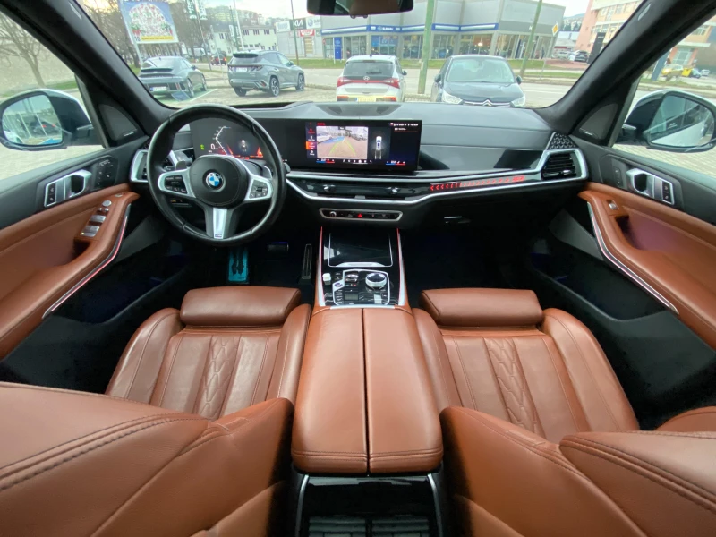 BMW X7 xDrive40d M Sport 6+ 1, снимка 12 - Автомобили и джипове - 53046513