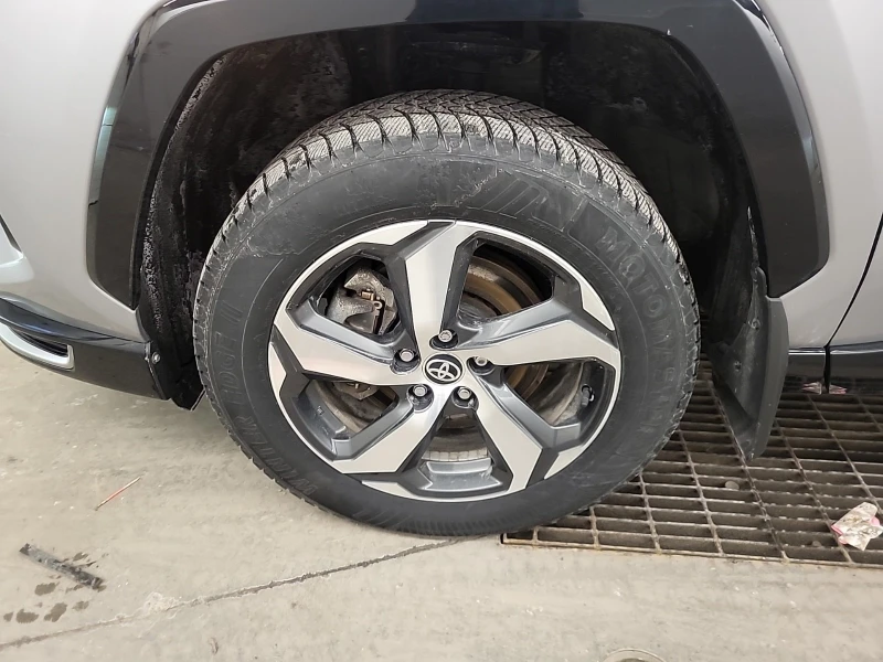 Toyota Rav4 PRIME SE* AWD* CARFAX* АВТО КРЕДИТ* , снимка 7 - Автомобили и джипове - 53354411